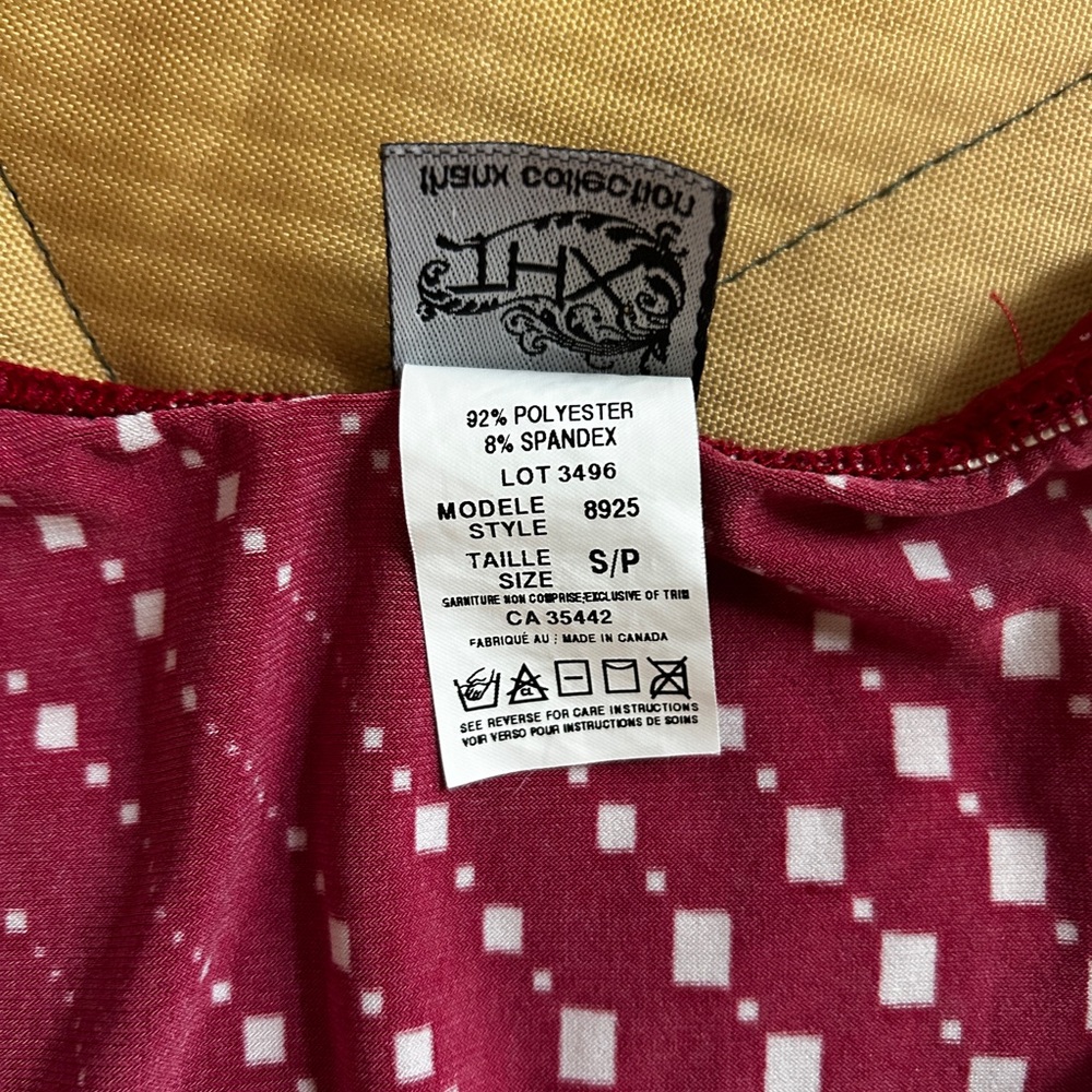 Thanx Collection women’s flowy tank top size small